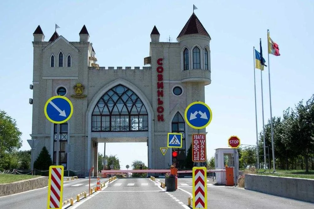 Продажа участка вблизи моря 15 соток в Совиньоне! Фасад 36