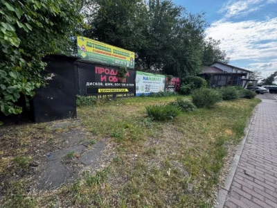 Продам комерційну ділянку 3 сотки з приміщенням під реконстр