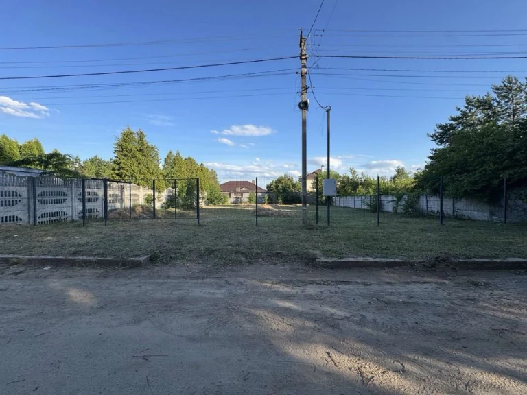 A plot of 8 acres in Solnechny