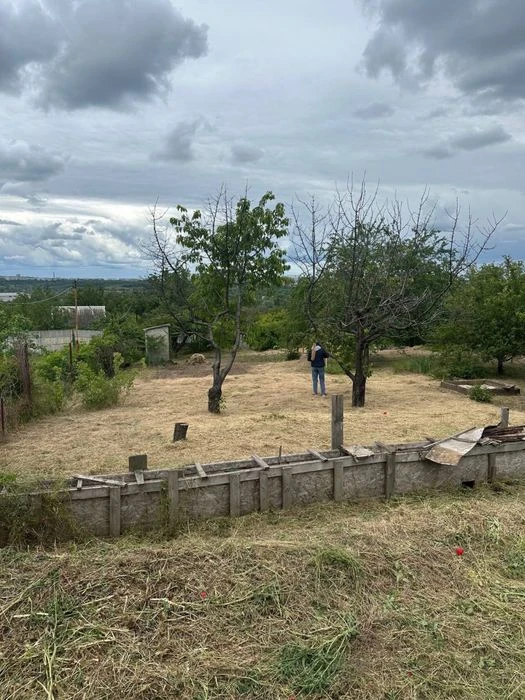Plot/cottage for sale