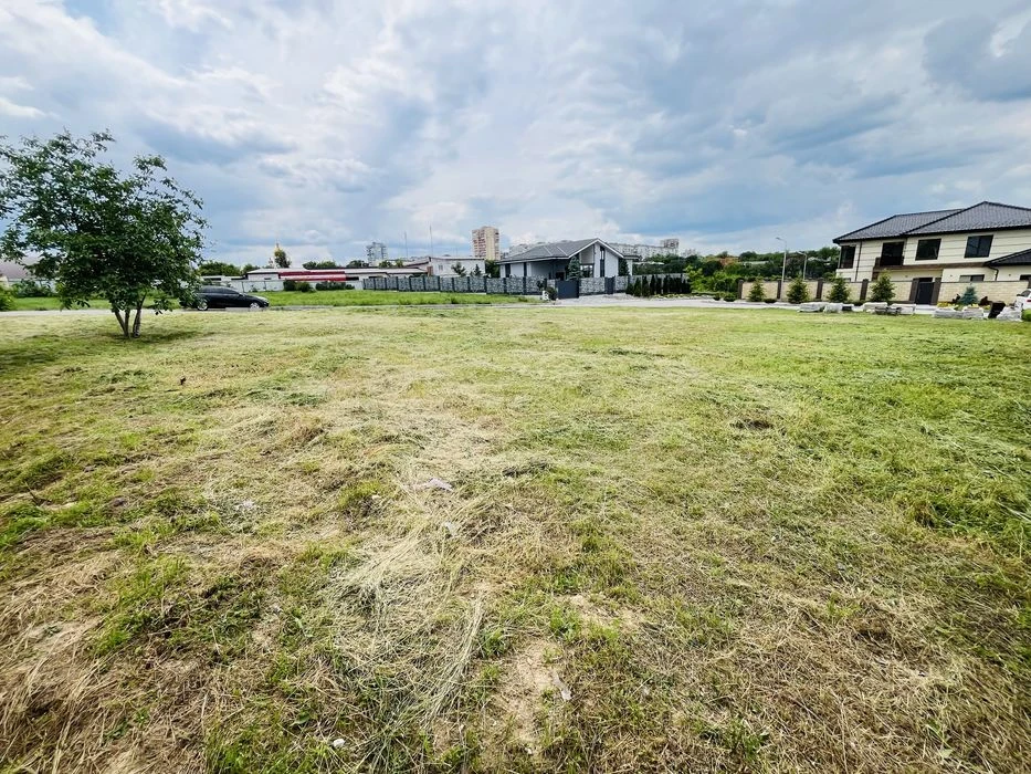 Plot for sale 10 acres Amstor Khortytskyi district