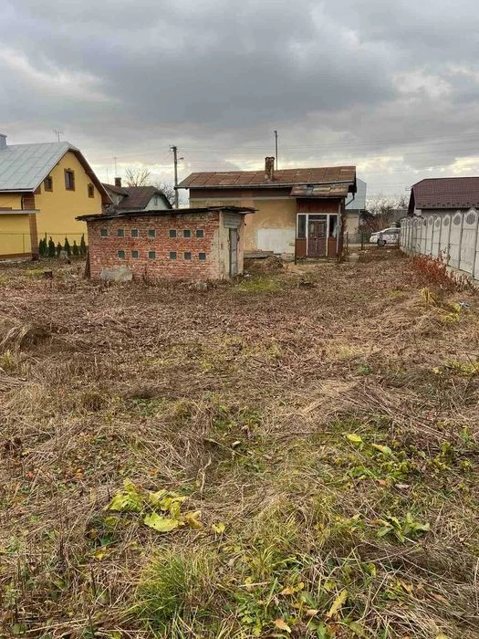 Земельна ділянка в місті