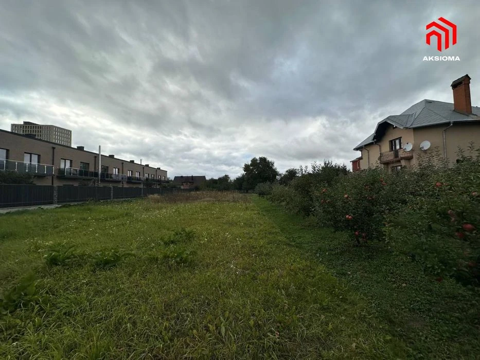 Продам ділянку 13 сот з будинком,район Княгинин