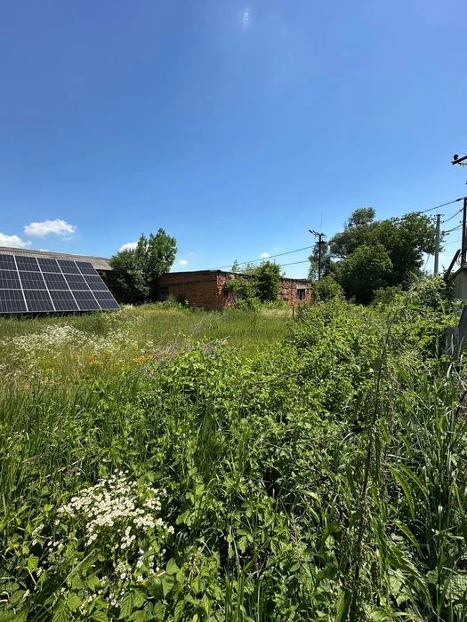 Продам земельну ділянку з старим будинком поруч Паркової але