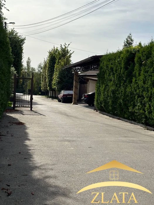 Продаж елітної земельної ділянки в Центрі міста