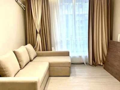 Квартира. Ужгород, Героїв 128-ї Бригади вул. (8 Березня), 56