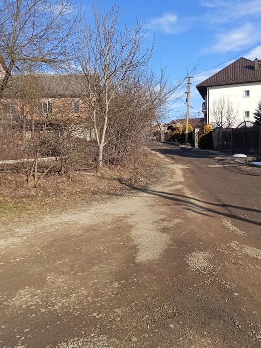 Продам земельну ділянку в Дем'яновому Лазі