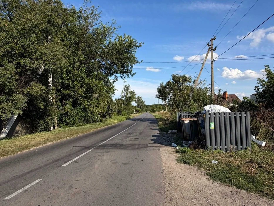 Рівна земельна ділянка. 12 соток. Топова локація, поруч ліс!