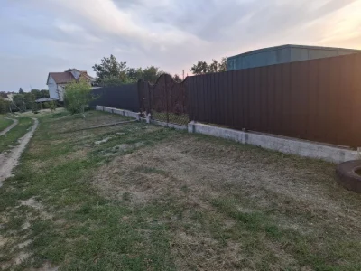Продам земельну ділянку 10 соток під будівництво  в районі Г