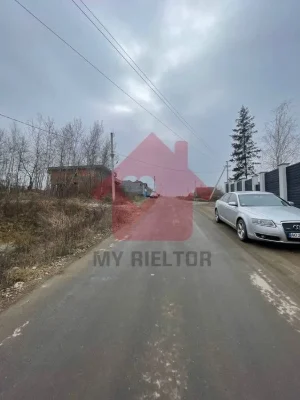 Продаж земельної ділянки 8,5 соток у ТОП-локації Ужгорода —