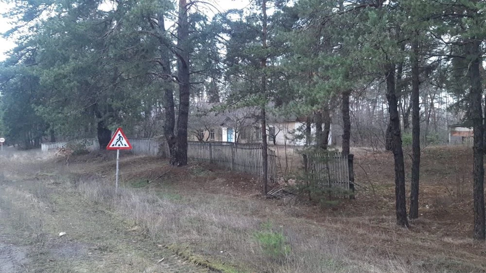 Ліс, будинок,4 гаражі ,унікальне місце для бізнесу і  відпоч