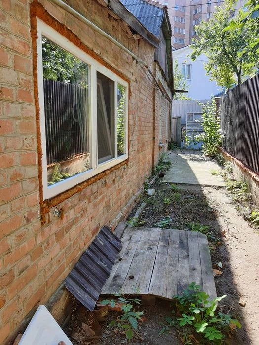Продам дом с земельным участком
