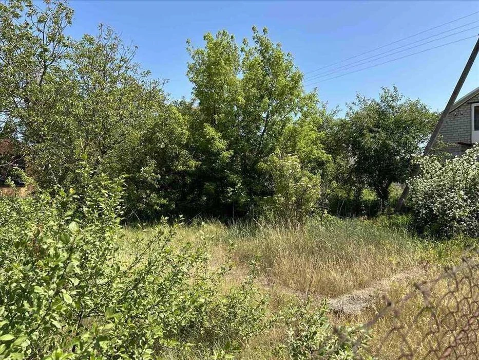 Земельна ділянка на Вороніна біля річки
