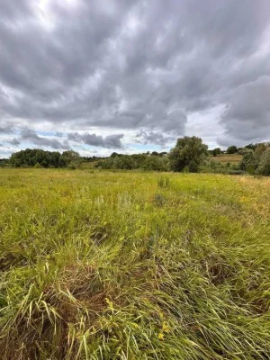 Продам ділянку під забудову поряд зі Ставком. 10км від ТРЦ К