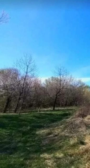 Під котеджі. 2 ділянки, кутові. Перша лінія від річки,до річ