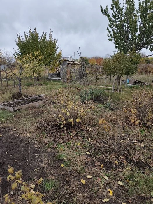 Продаж двох суміжних земельних ділянок в районі Сади