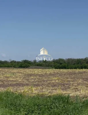 Продаж земельної ділянки при в'їзді в м.Черкаси