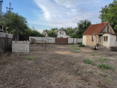 Продам приватизовану дачну ділянку в місті