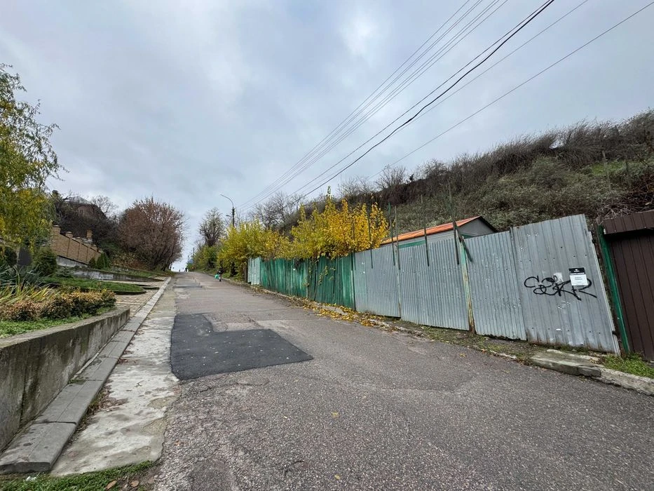 Земельна ділянка з власною ТП, спуск Дружби Народів