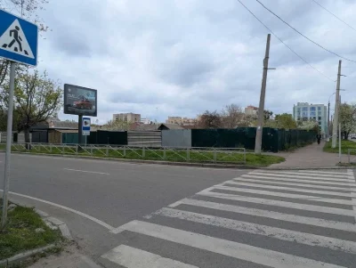 Продамо фасадну ділянку на розі Благовістна та Сінна під авт