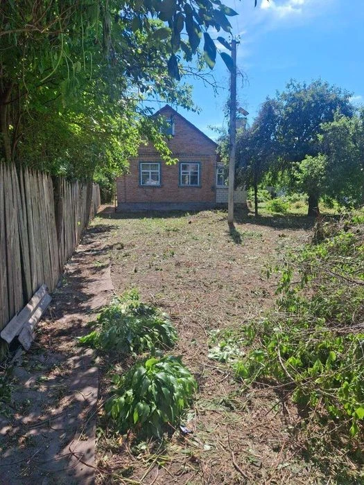Продам ділянку з будинком в Дахнівці, район Госпіталя