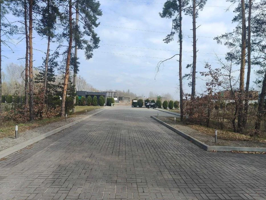 Продаж земельної ділянки, поруч з RIVERA CLAB