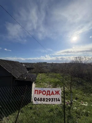 8 соток землі в Чернівцях | світло та вода поруч