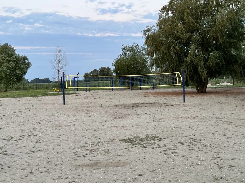 Видова ділянка- рівєра клаб. Перша лінія