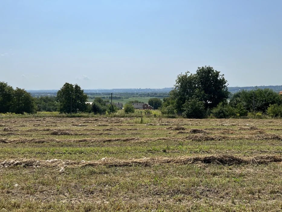 Продаж 40 соток під лісом для житлової забудови (Магала, Буд