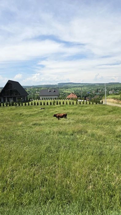 Продаж землі в Михальчі,  не далеко від школи