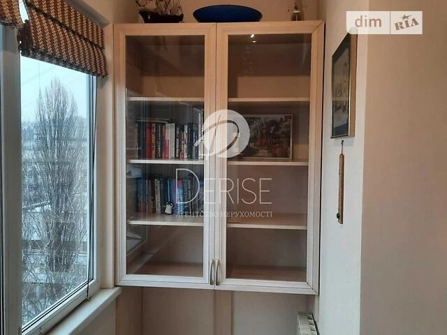 Продаж 2к квартири 68 кв. м на узвіз Кловський 8 • ID 347872