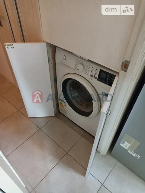 Продаж 1к квартири 32 кв. м на просп. Оболонський 31 • ID 34