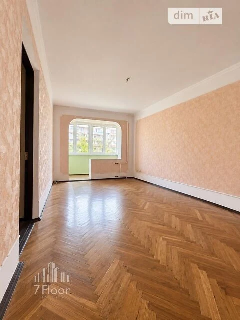 Продаж 2к квартири 46 кв. м на просп. Володимира Івасюка 9 •