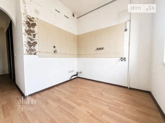 Продаж 2к квартири 46 кв. м на просп. Володимира Івасюка 9 •