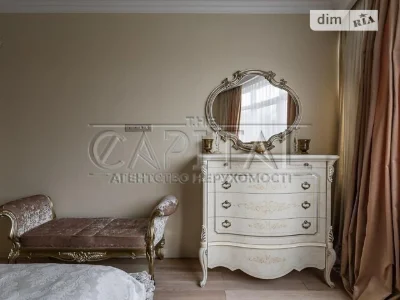 Продаж 3к квартири 115 кв. м на вул. Генерала Шаповала 2 • I