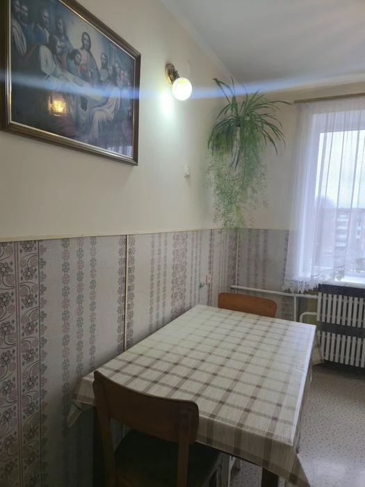 Продаж квартири 3 кімнати