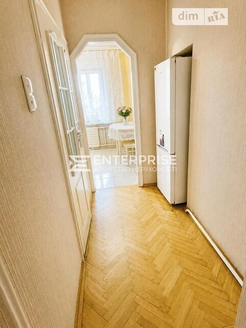 Продаж 2к квартири 57.3 кв. м на вул. Митрополита Андрія Шеп