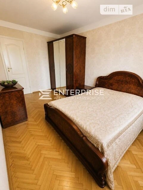 Продаж 2к квартири 57.3 кв. м на вул. Митрополита Андрія Шеп