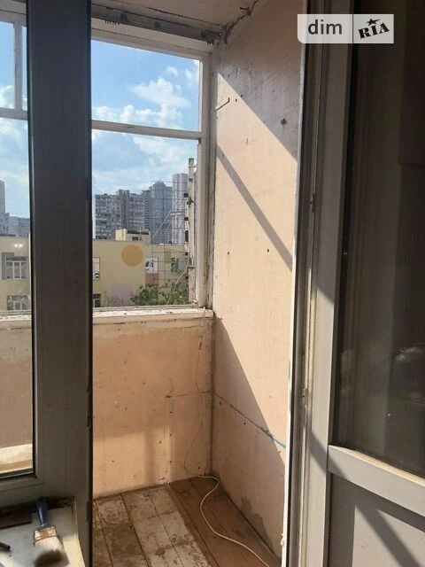 Продаж 1к квартири 36.8 кв. м на вул. Лариси Руденко 8 • ID