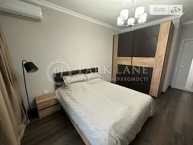 Продаж 2к квартири 68 кв. м на вул. Академіка Заболотного 15