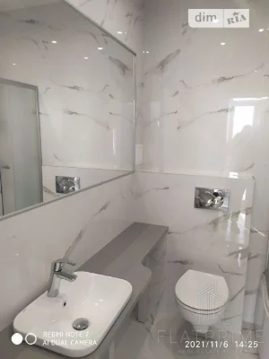 Продаж 1к квартири 36.6 кв. м на просп. Любомира Гузара 13 •