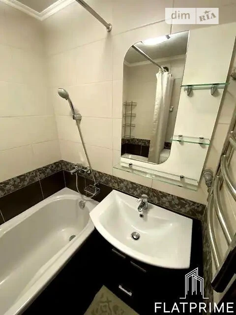 Продаж 3к квартири 70 кв. м на вул. Героїв Маріуполя 7 • ID