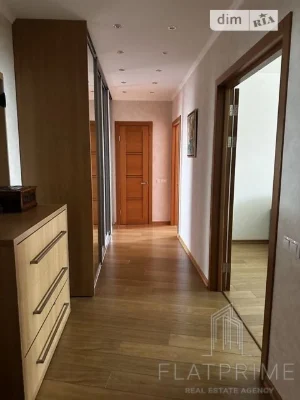 Продаж 2к квартири 78 кв. м на вул. Авіаконструктора Ігоря С