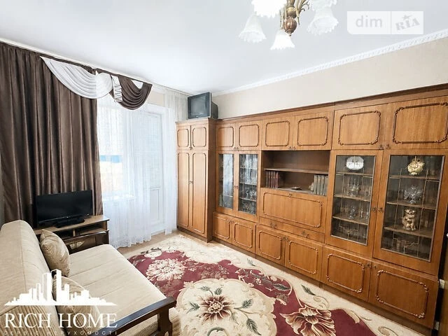 Продаж 2к квартири 41 кв. м на вул. Маккейна Джона 10 • ID 3