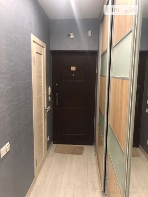 Продаж 1к квартири 20 кв. м на просп. Соборності 17 • ID 347