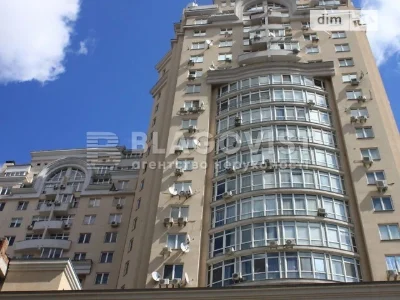 Продаж 1к квартири 46 кв. м на вул. Дмитрівська 80 • ID 3478