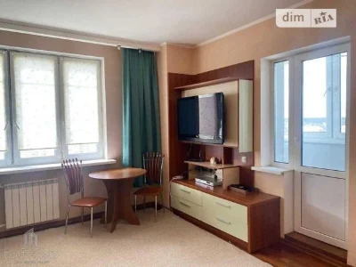 Продаж 1к квартири 41 кв. м на вул. Макіївська 8 • ID 347866