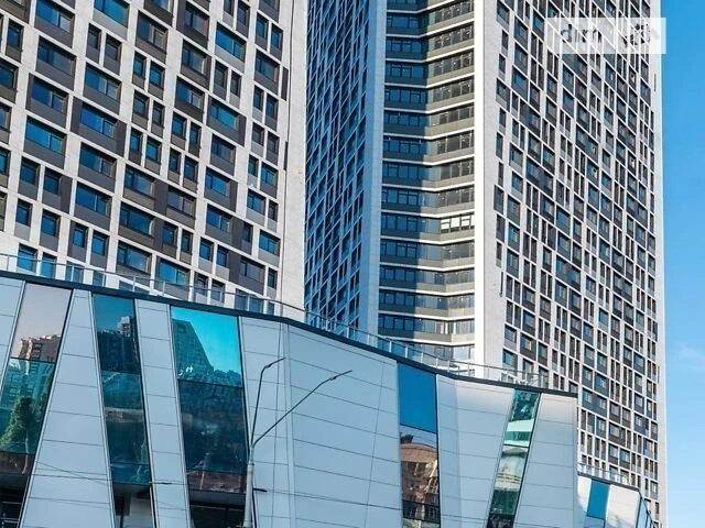 Продаж 2к квартири 80.38 кв. м на просп. Берестейський 11 •