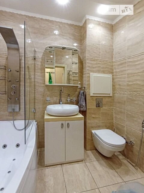Продаж 3к квартири 130 кв. м на вул. Гната Хоткевича 8 • ID