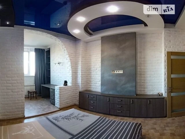 Продаж 3к квартири 130 кв. м на вул. Гната Хоткевича 8 • ID